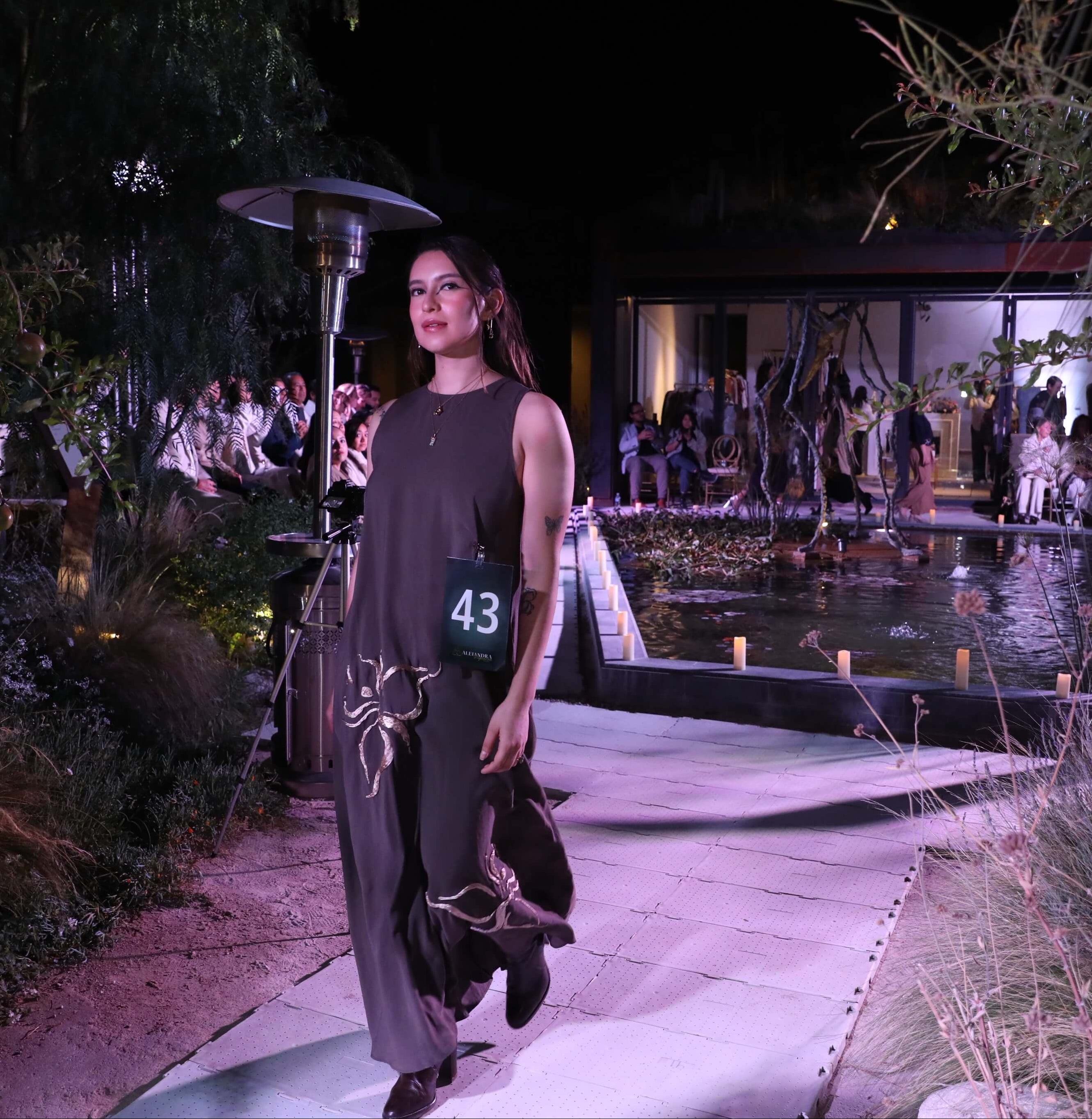 Vestido Midi Frunces