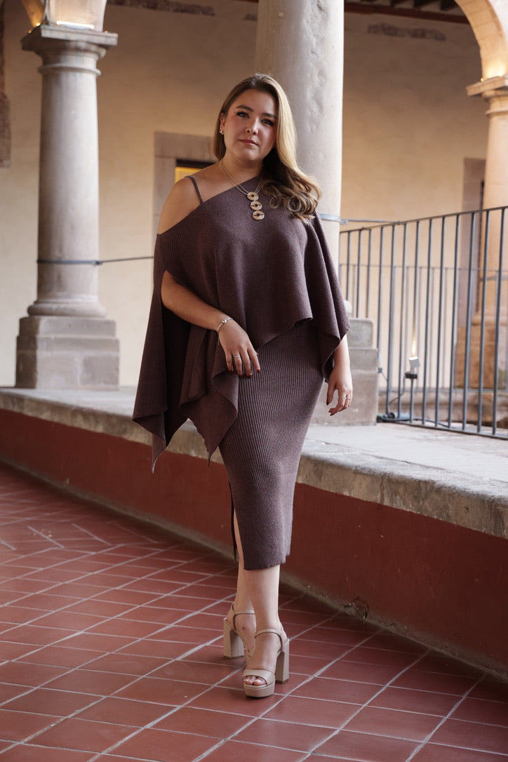 Vestido de Tirantes Capa